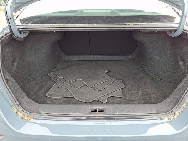 2024 Nissan Sentra SR - Photo 29