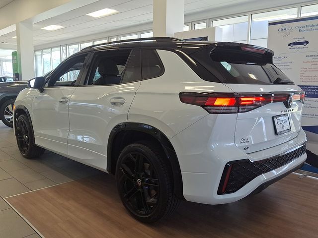 2026 Volkswagen Tiguan SE R-LINE BLACK - Photo 6