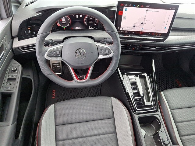 2025 Volkswagen Golf GTI SE photo 2