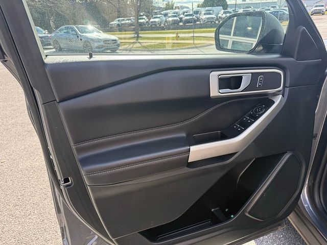 2023 Ford Explorer XLT - Photo 12