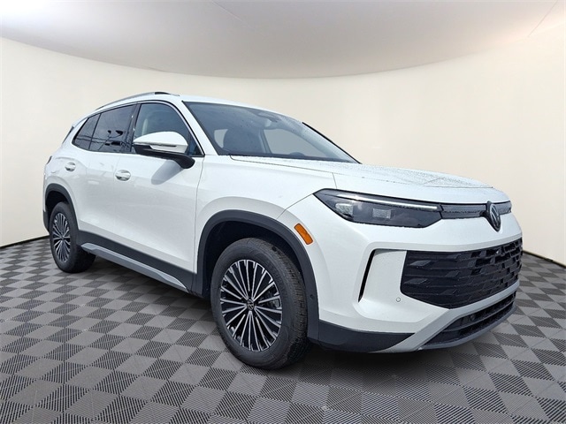 2025 Volkswagen Tiguan S's photo