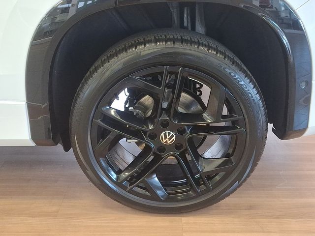 2026 Volkswagen Tiguan SE R-LINE BLACK - Photo 8