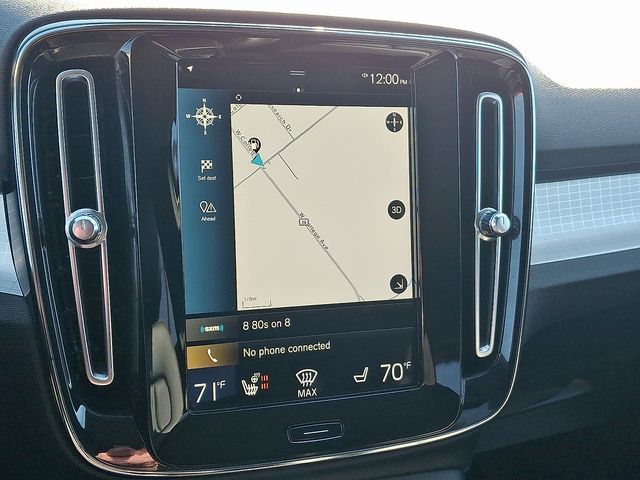 2022 Volvo XC40 Momentum - Photo 19