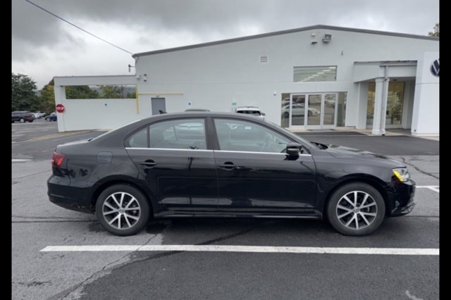 Used 2017 Volkswagen Jetta SE with VIN 3VWDB7AJ7HM372632 for sale in State College, PA