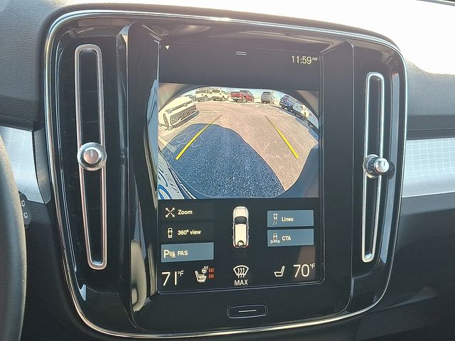 2022 Volvo XC40 Momentum - Photo 12