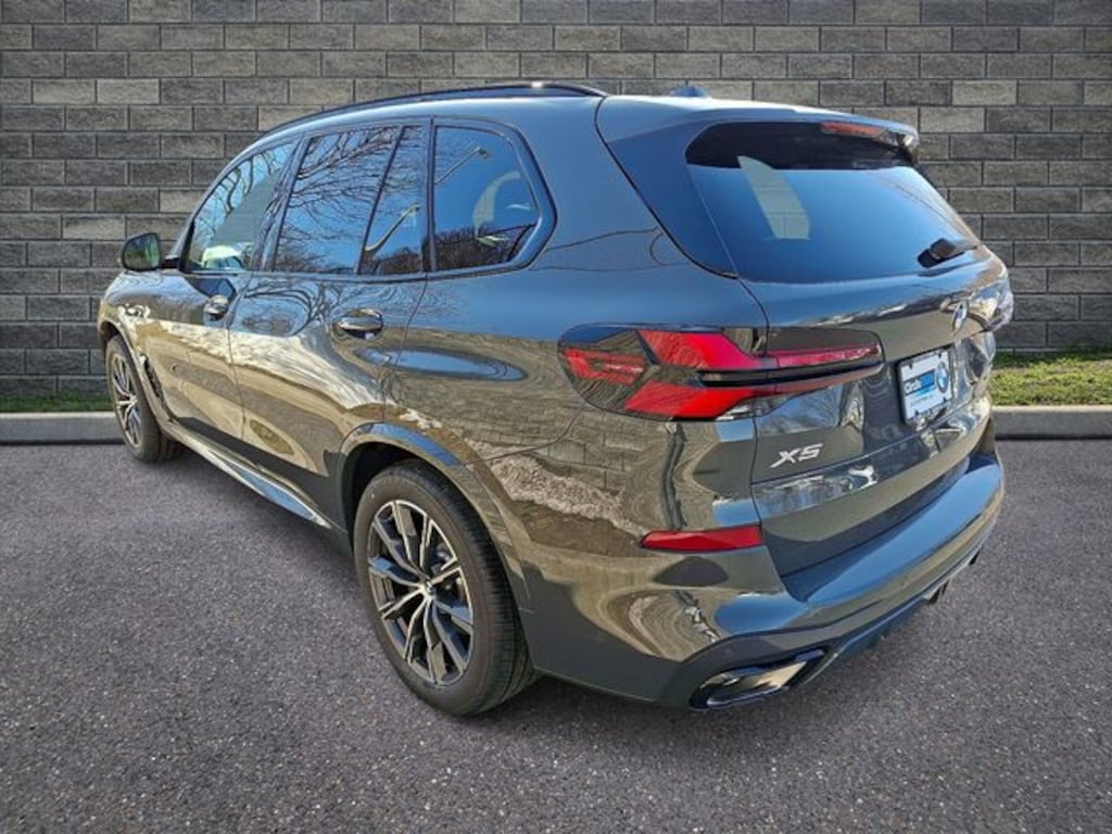 New 2026 BMW X5 xDrive40i SUV