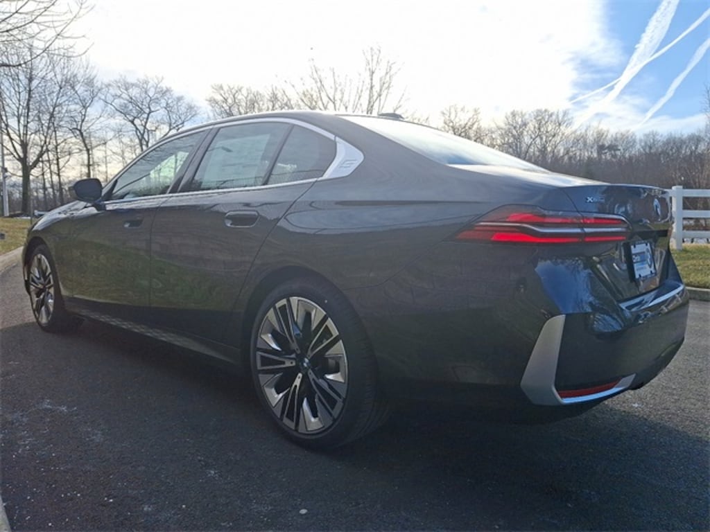 New 2026 BMW 530i xDrive Sedan