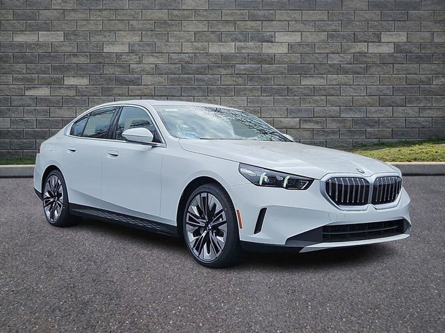 2026 BMW 530i Sedan 