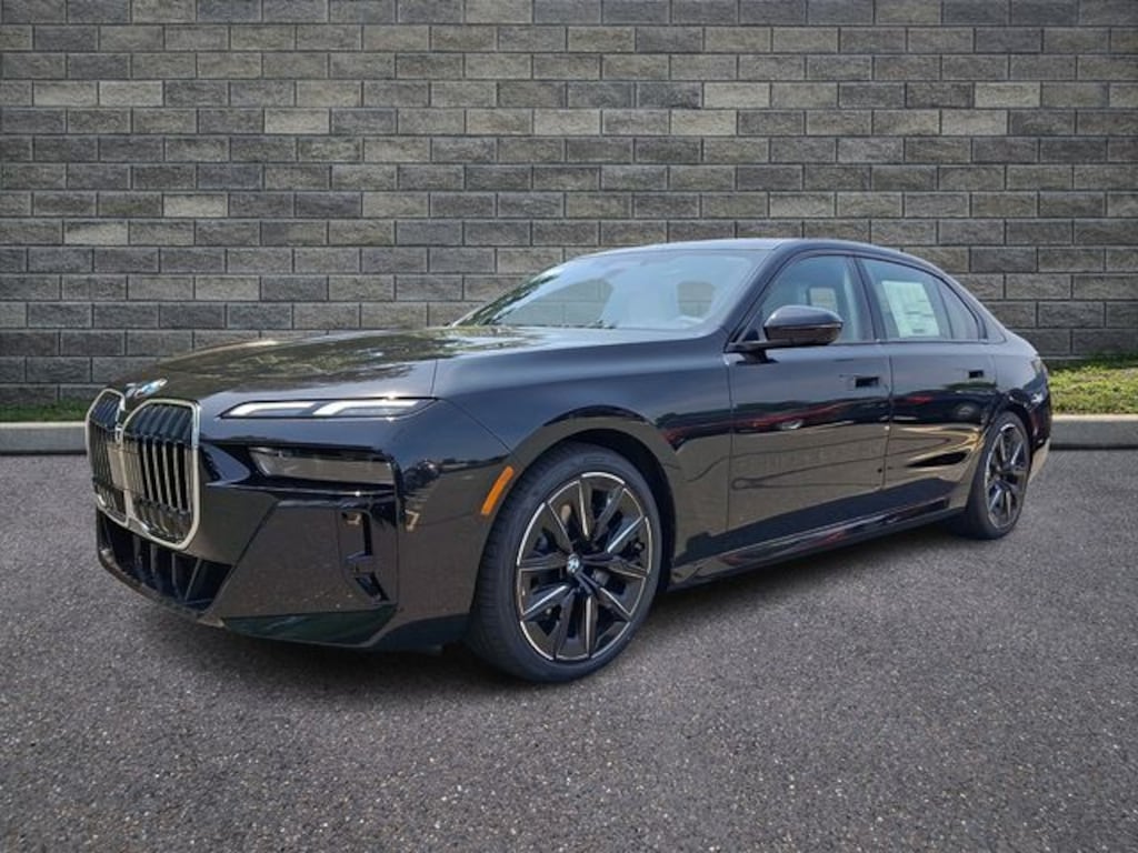New 2026 BMW 740i xDrive Sedan