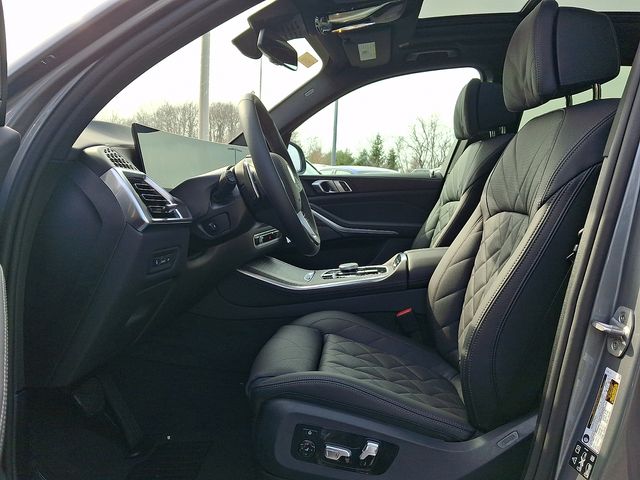 2026 BMW X5 40i - Photo 12