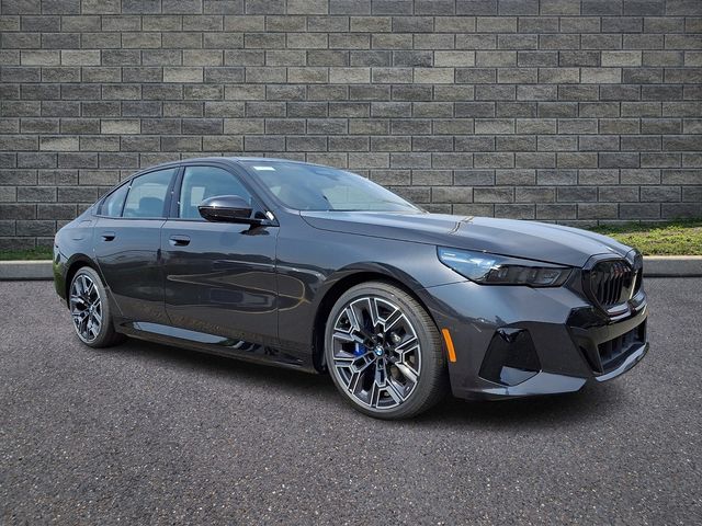 2027 BMW 550e Sedan 