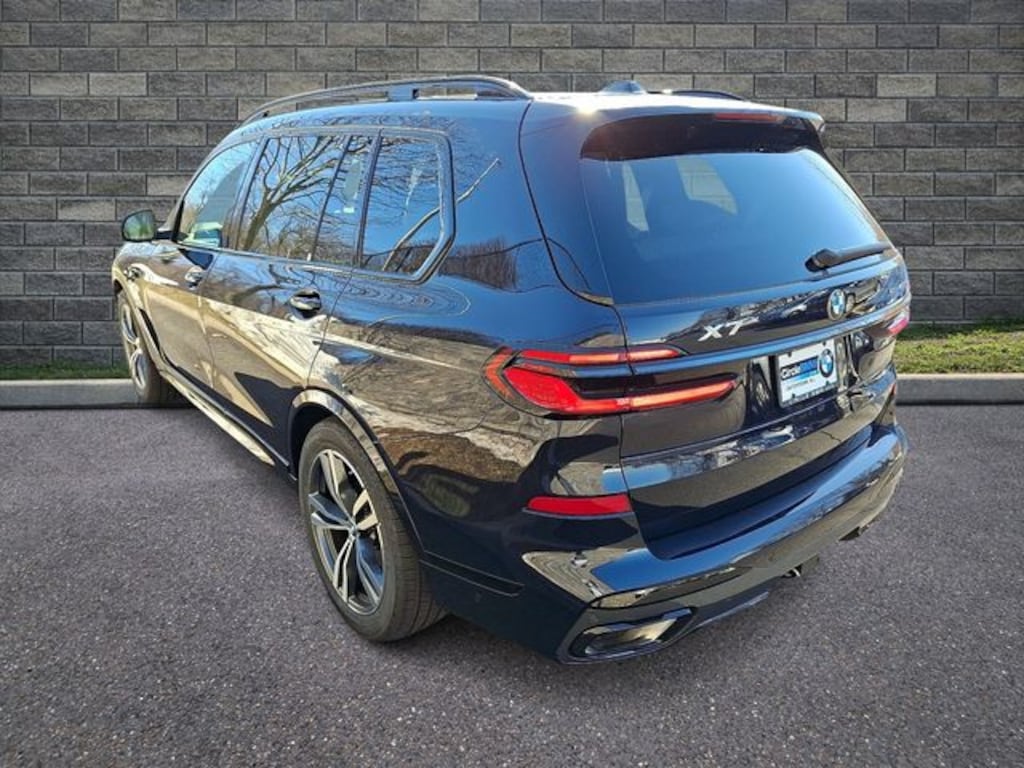New 2026 BMW X7 xDrive40i SUV