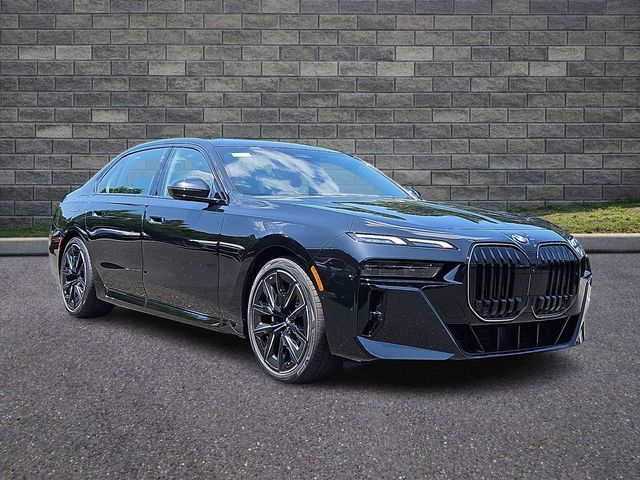 2026 BMW 740i
