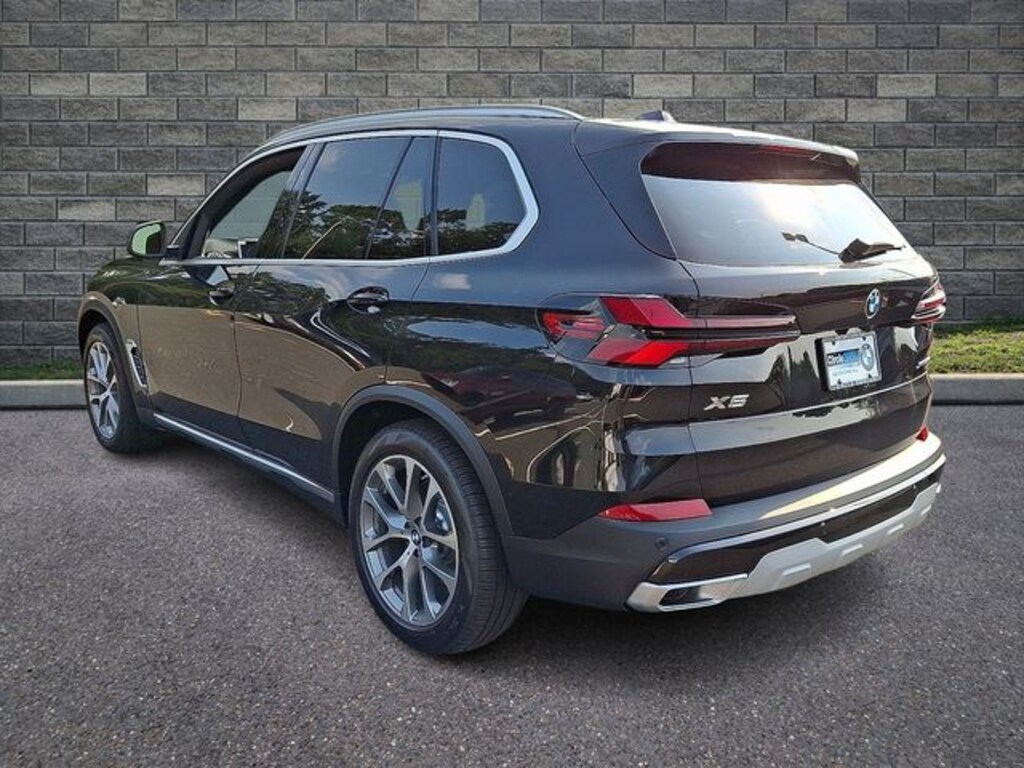New 2026 BMW X5 xDrive40i SUV