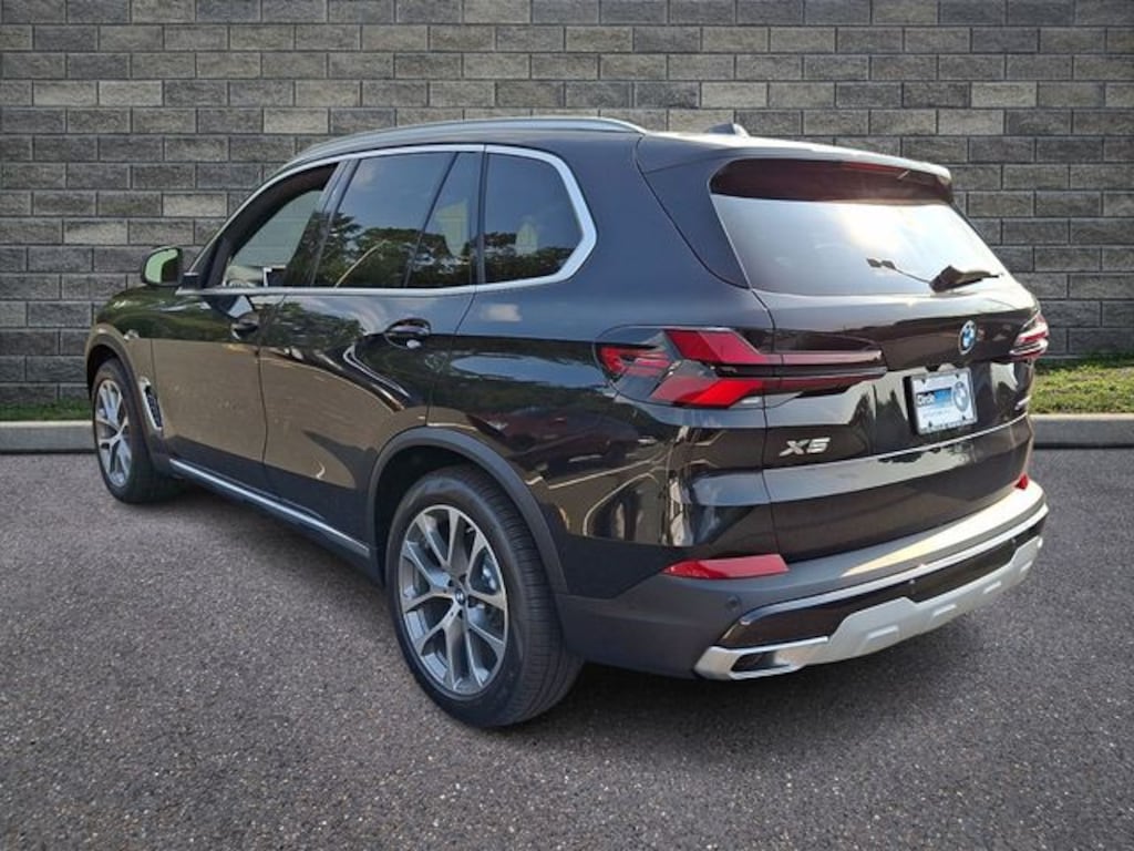 New 2026 BMW X5 xDrive40i SUV