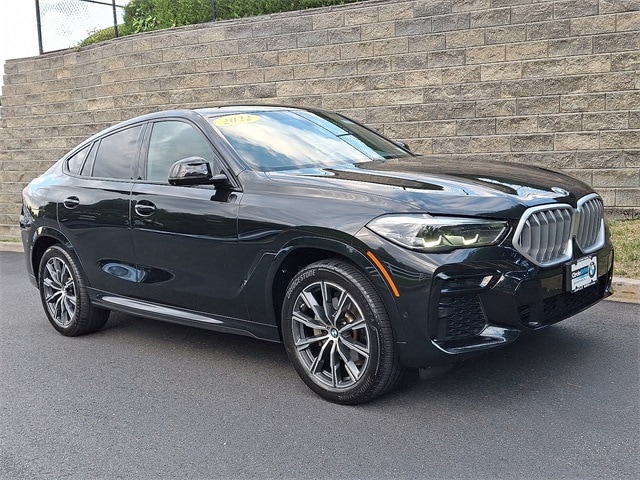 2022 BMW X6 SUV 