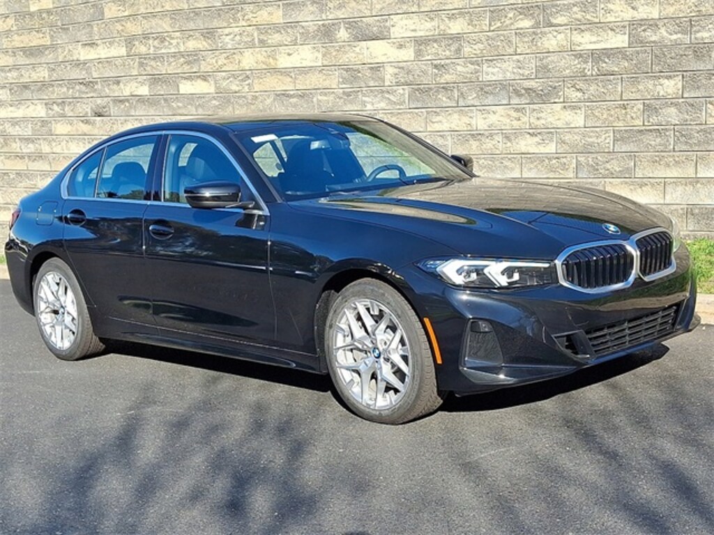 New 2025 BMW 330i xDrive Sedan