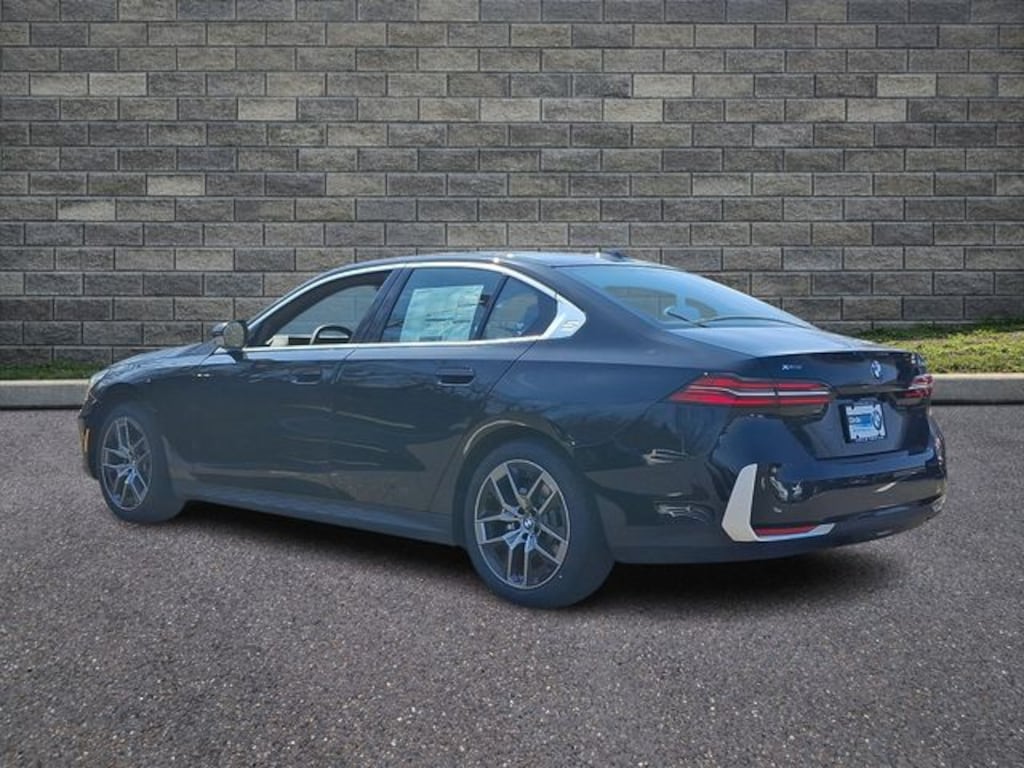 New 2026 BMW 530i xDrive Sedan