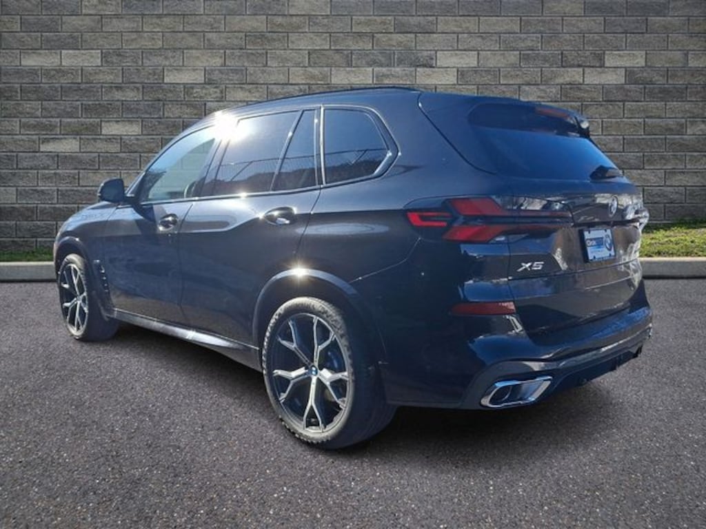 New 2026 BMW X5 xDrive40i SUV