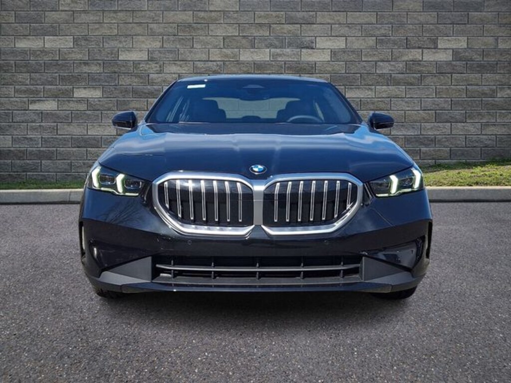 New 2026 BMW 530i xDrive Sedan