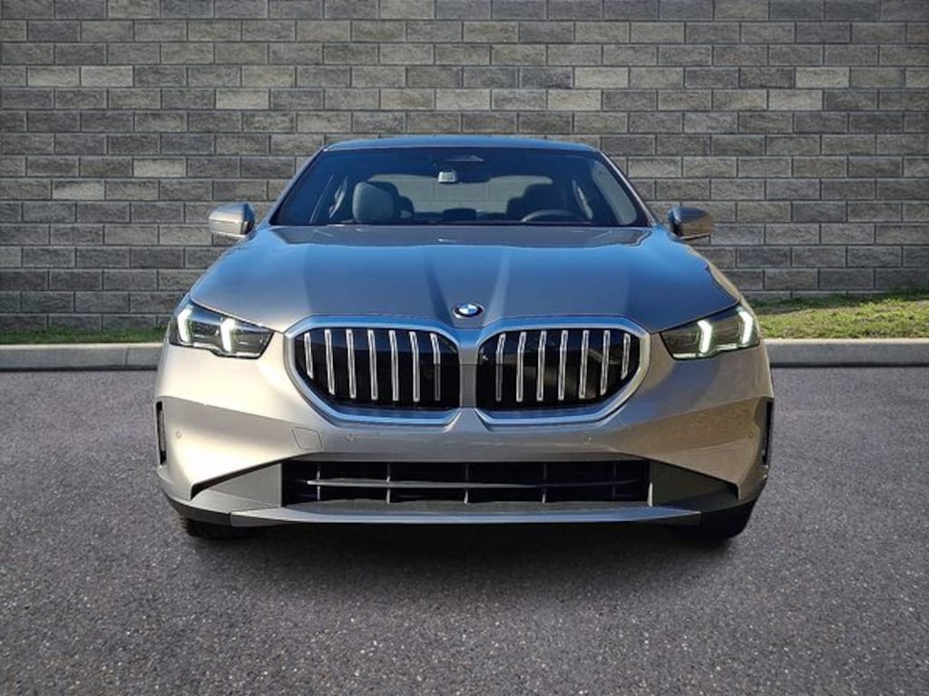 New 2026 BMW 530i xDrive Sedan