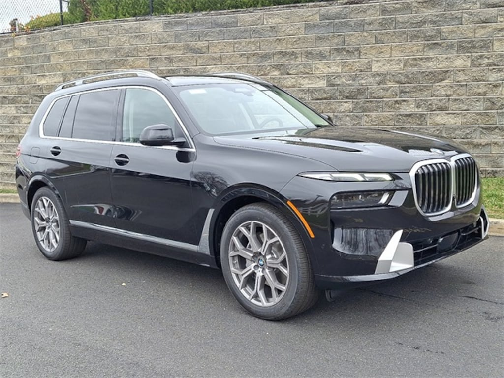 New 2026 BMW X7 xDrive40i SUV