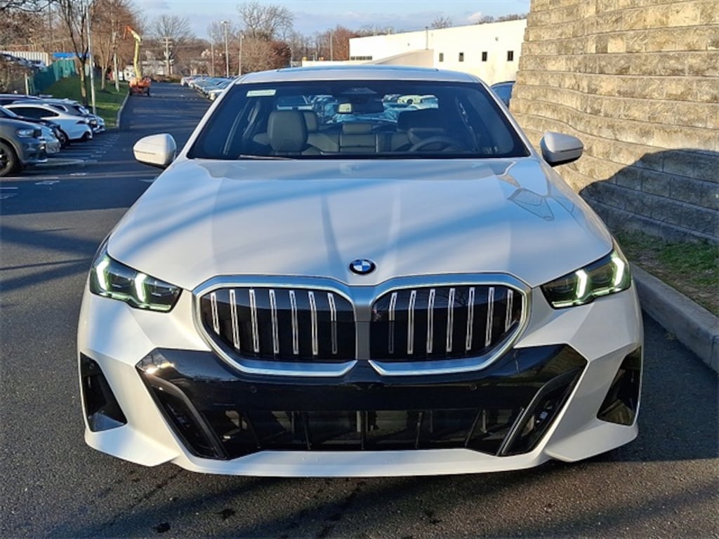 New 2026 BMW 540i xDrive Sedan