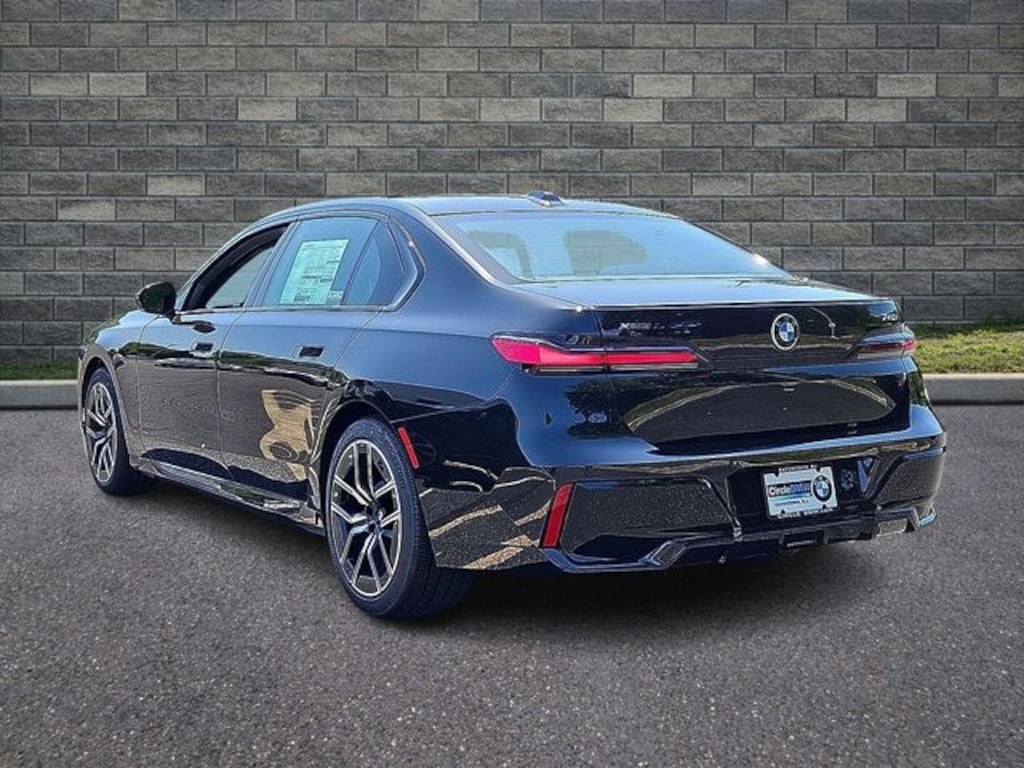New 2026 BMW 740i xDrive Sedan