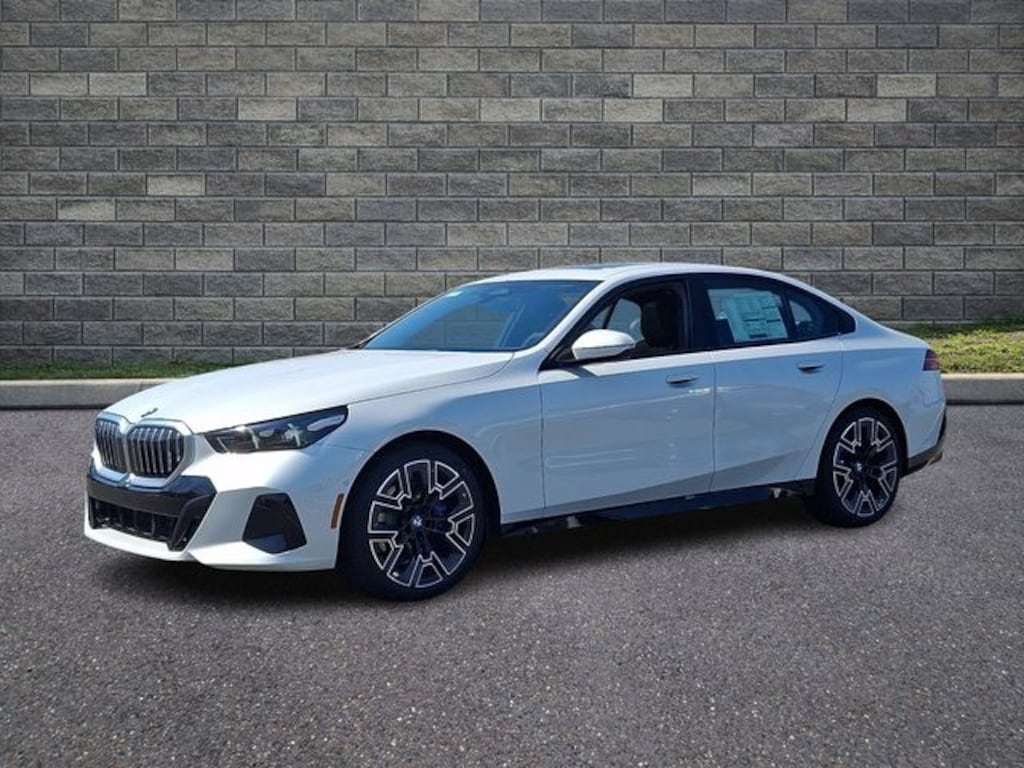New 2026 BMW 530i xDrive Sedan