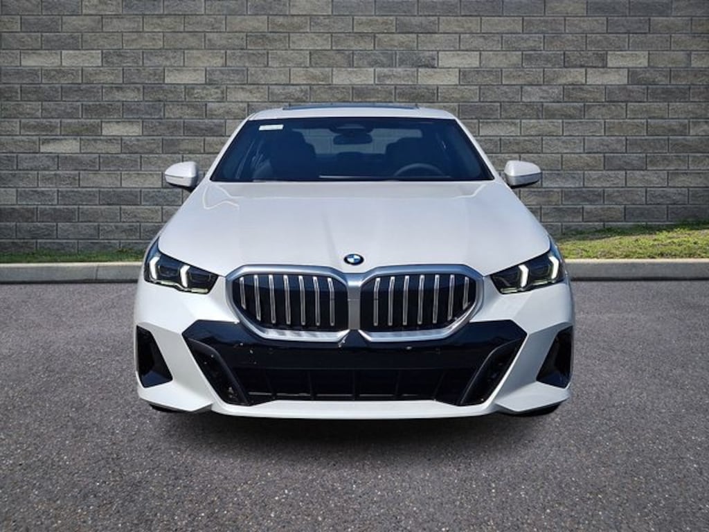 New 2026 BMW 530i xDrive Sedan