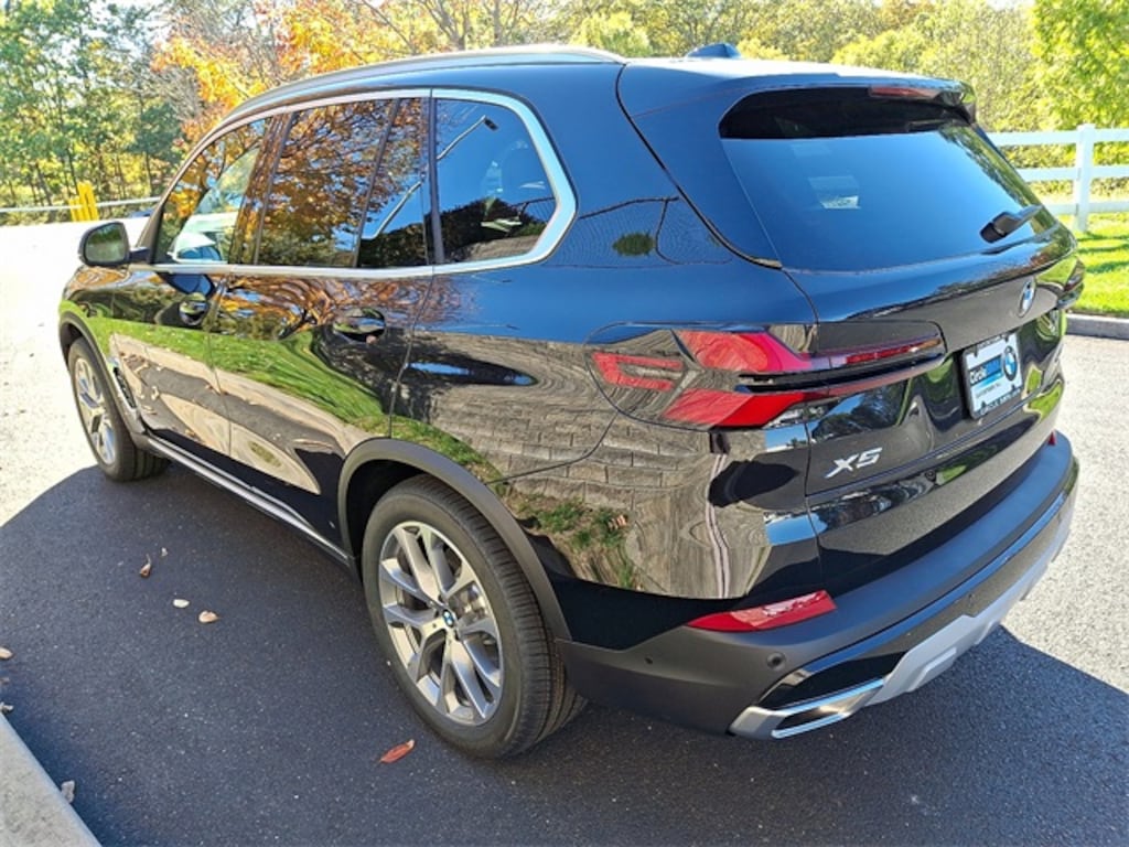 New 2026 BMW X5 xDrive40i SUV