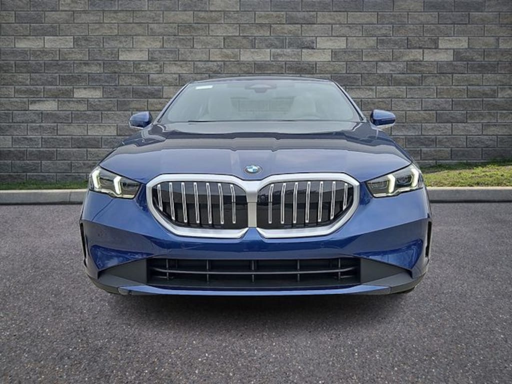 New 2026 BMW 530i xDrive Sedan