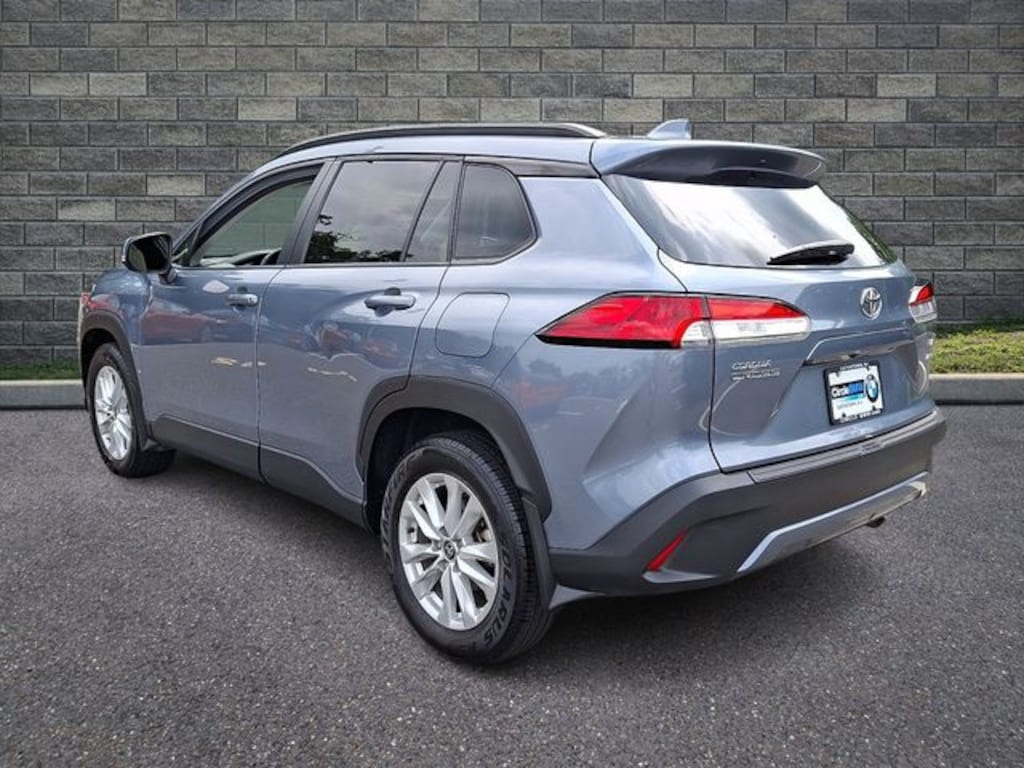 Used 2022 Toyota Corolla Cross LE SUV