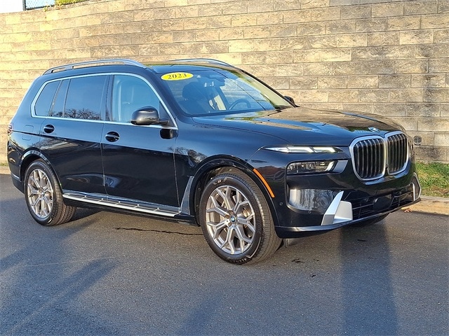 2023 BMW X7 SUV 