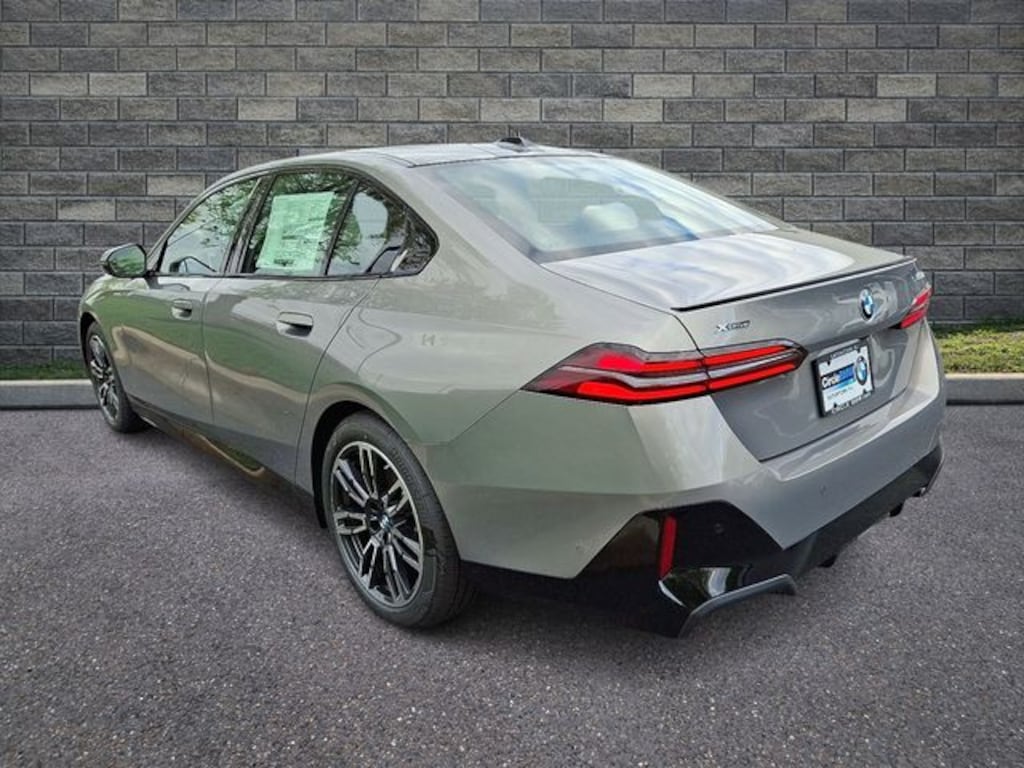 New 2027 BMW 530i xDrive Sedan
