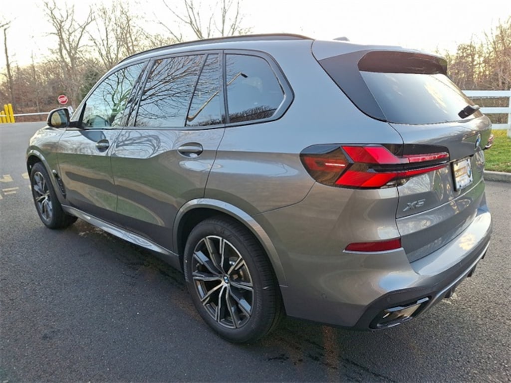 New 2026 BMW X5 xDrive40i SUV