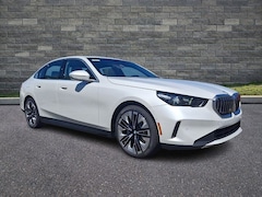 2027 BMW 530i xDrive Sedan