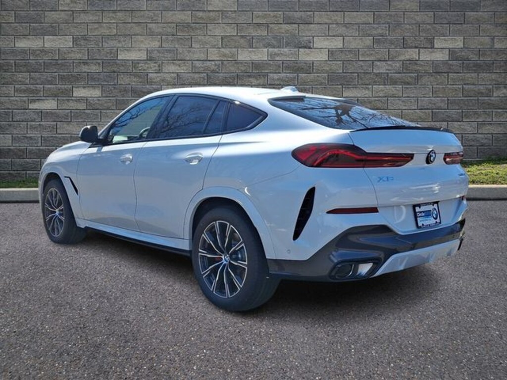 New 2026 BMW X6 xDrive40i SUV