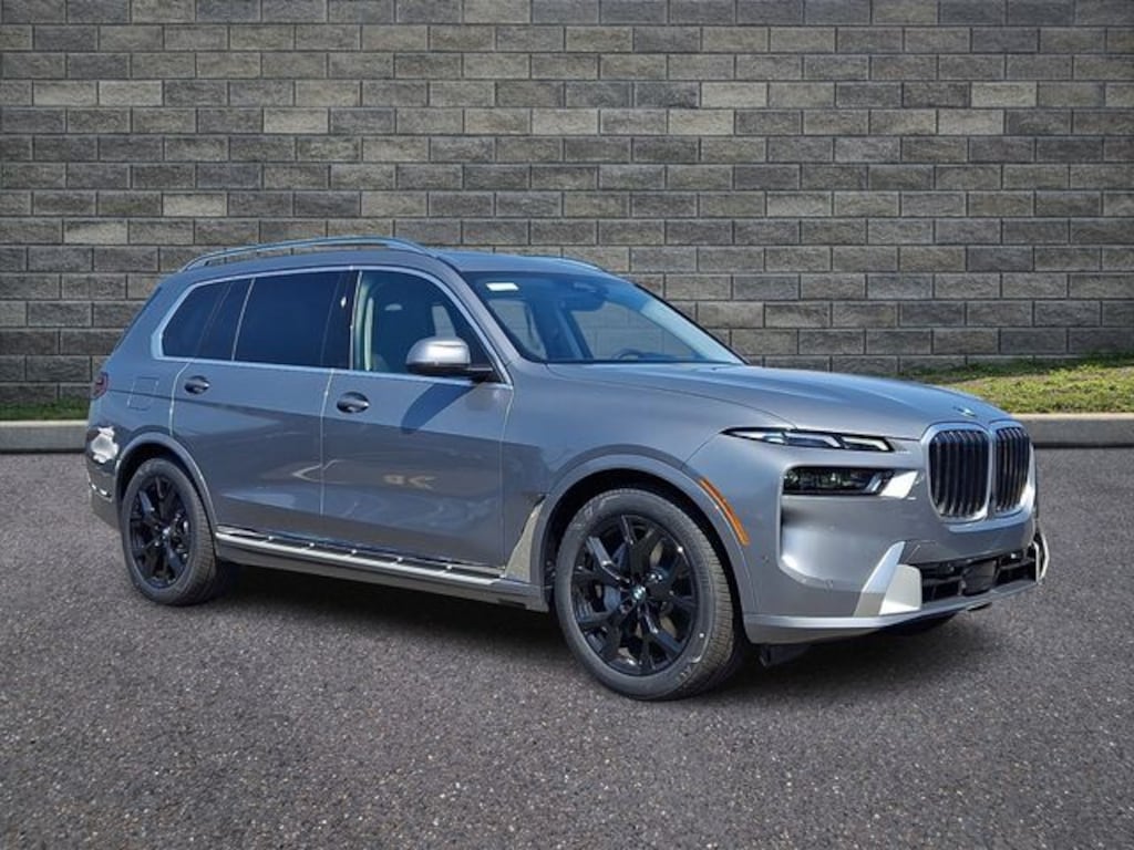 New 2026 BMW X7 xDrive40i SUV