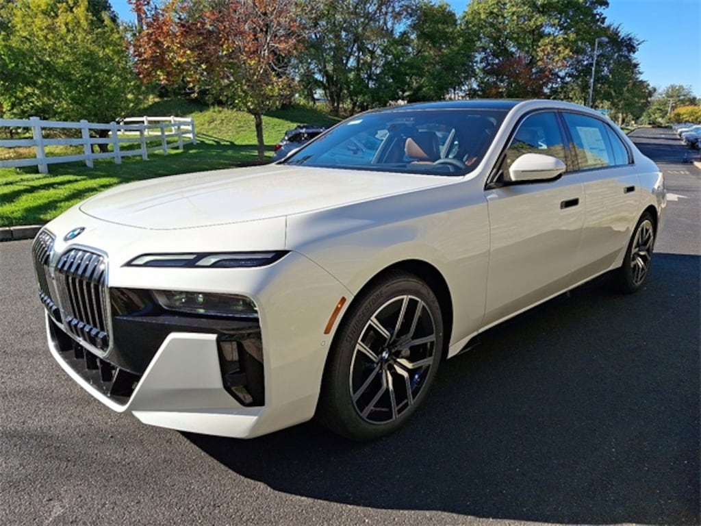 New 2026 BMW 740i xDrive Sedan