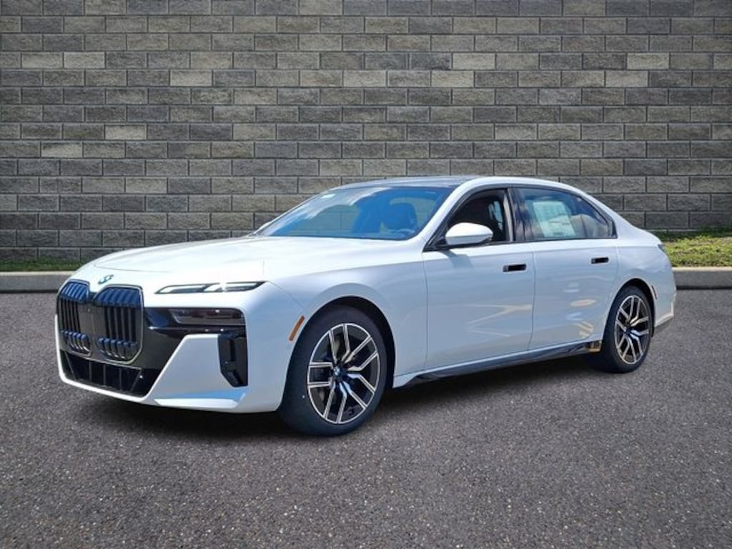 New 2026 BMW 740i xDrive Sedan