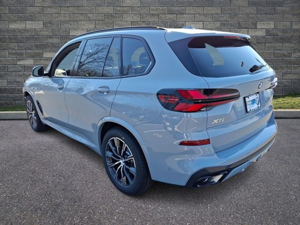 New 2026 BMW X5 xDrive40i SUV