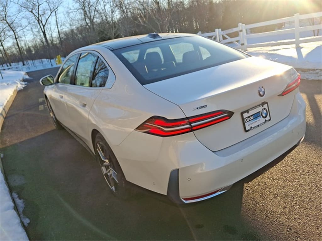 New 2026 BMW 540i xDrive Sedan