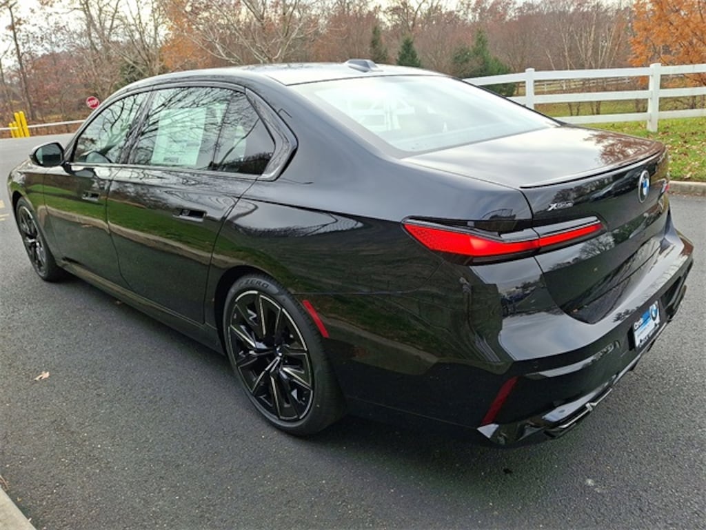 New 2026 BMW 760i xDrive Sedan
