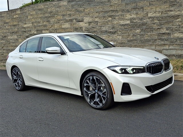 2025 BMW 330i Sedan 