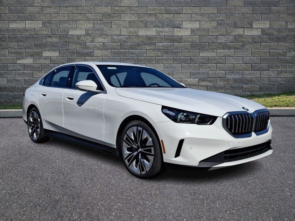 New 2026 BMW 530i xDrive Sedan