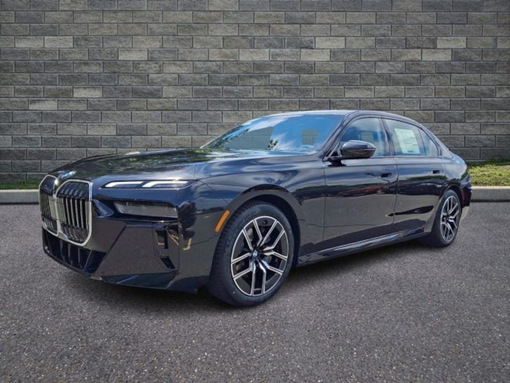 New 2026 BMW 740i xDrive Sedan