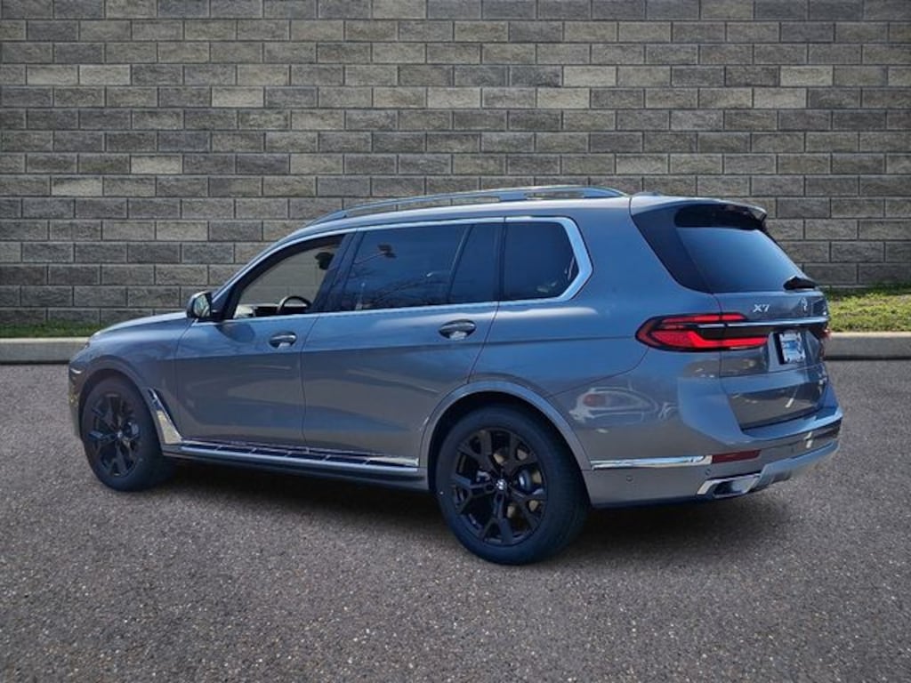 New 2026 BMW X7 xDrive40i SUV