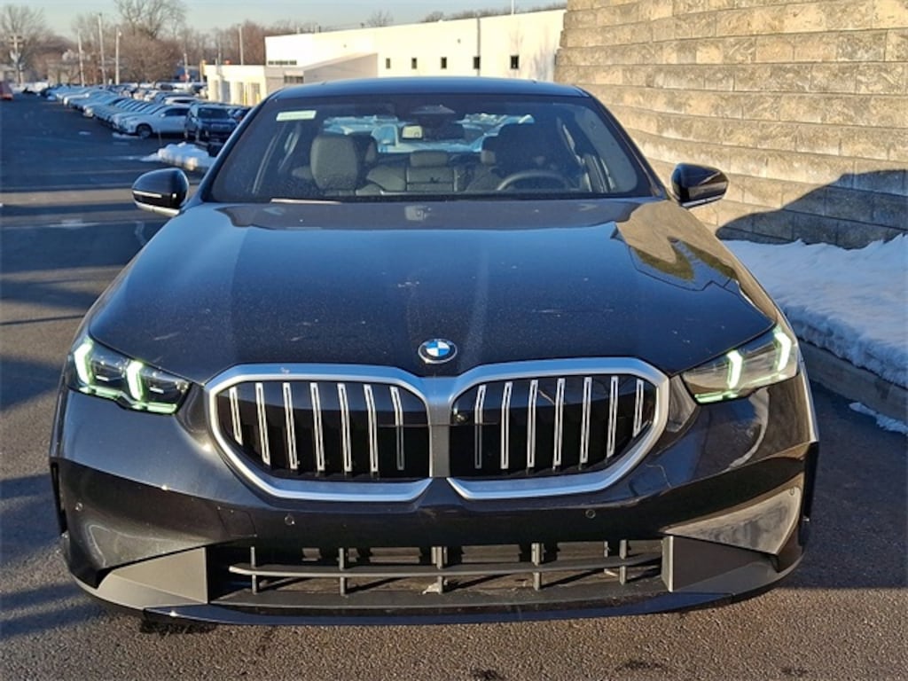 New 2026 BMW 530i xDrive Sedan
