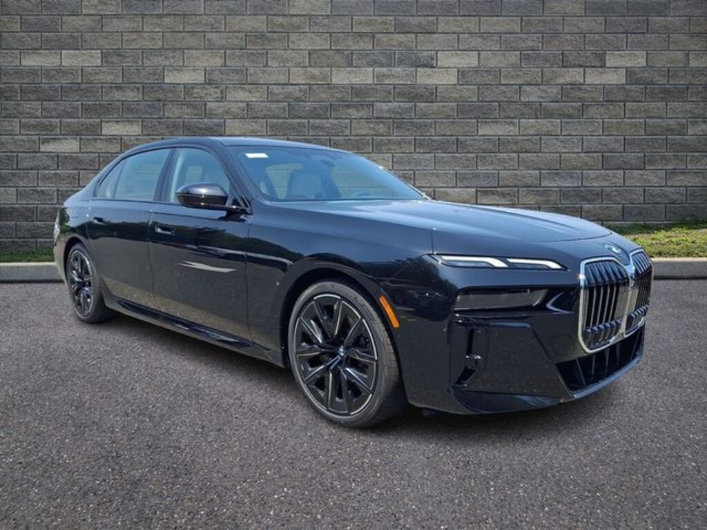 New 2026 BMW 740i xDrive Sedan